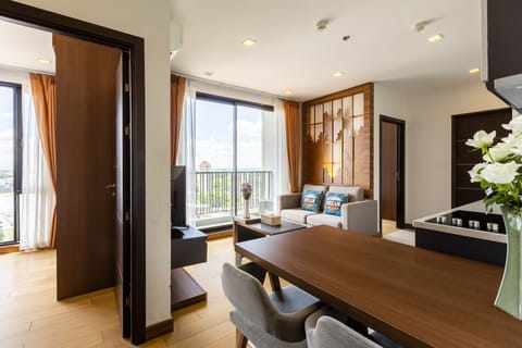 Suite, 2 Bedrooms, City View | Living area | Flat-screen TV