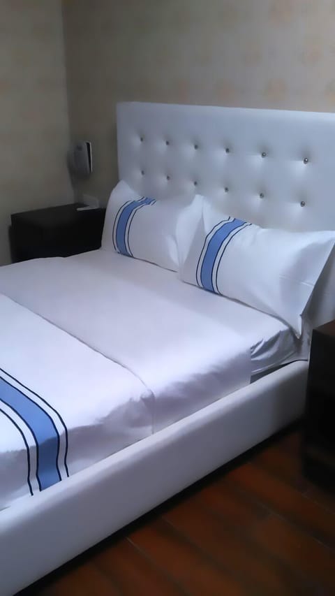 Room, Multiple Beds | Egyptian cotton sheets, premium bedding, in-room safe, free WiFi