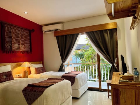 Deluxe Twin Room, Balcony, Pool View | Individually decorated, individually furnished, desk, free WiFi