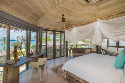 TreeHouse Villa | Premium bedding, in-room safe, desk, laptop workspace