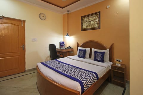 Standard Double or Twin Room, 1 Double Bed, Private Bathroom | Bed sheets