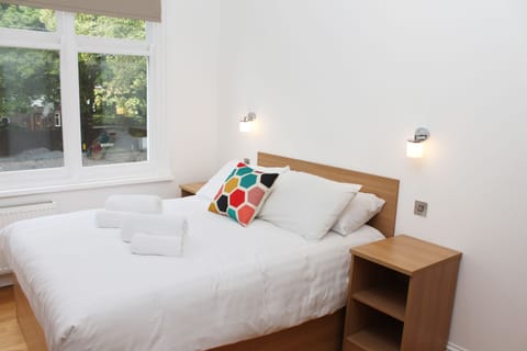 Standard Double Room, 1 Double Bed | Desk, iron/ironing board, rollaway beds, free WiFi