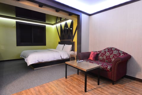 Deluxe Room | Free WiFi