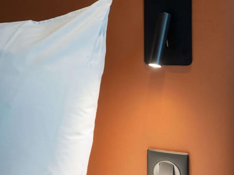 Premium bedding, in-room safe, desk, soundproofing