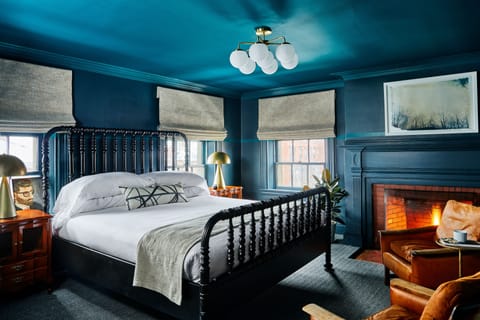 Diavolo | Premium bedding, individually decorated, individually furnished