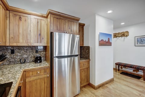 Condo, 1 Bedroom | Private kitchen | Full-size fridge, microwave, oven, stovetop