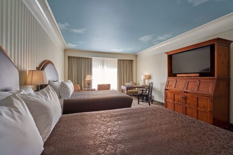 Standard Room, 2 Queen Beds | Egyptian cotton sheets, premium bedding, in-room safe, desk