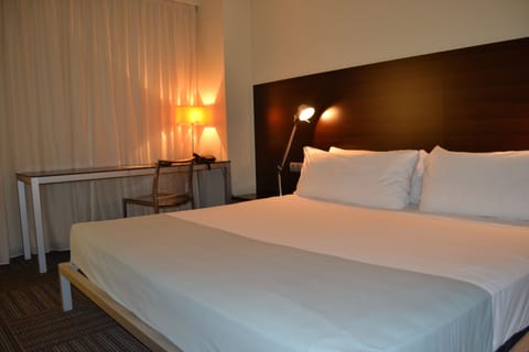 Junior Suite | Minibar, in-room safe, desk, free WiFi