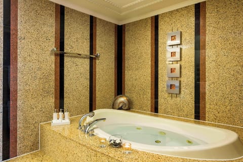 Presidential Suite, 1 King Bed, River View | Bathroom | Deep soaking tub, free toiletries, hair dryer, bathrobes