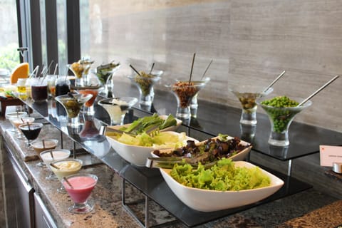 Daily buffet breakfast (INR 999 per person)