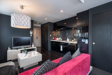 Studio | Living area | Flat-screen TV, Netflix