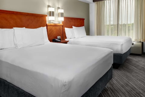 Premium bedding, pillowtop beds, in-room safe, desk