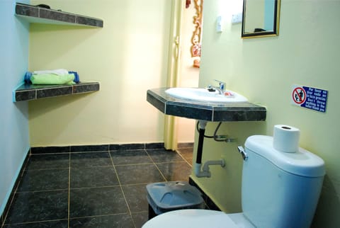 Double or Twin Room | Bathroom | Free toiletries, hair dryer, towels