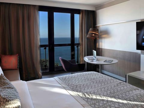 Superior Room, Sea View (Premium) | Premium bedding, minibar, in-room safe, blackout drapes