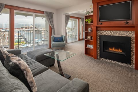 Premium King Suite with Marina View and Twin Balcony- No Pets | Living room | Smart TV