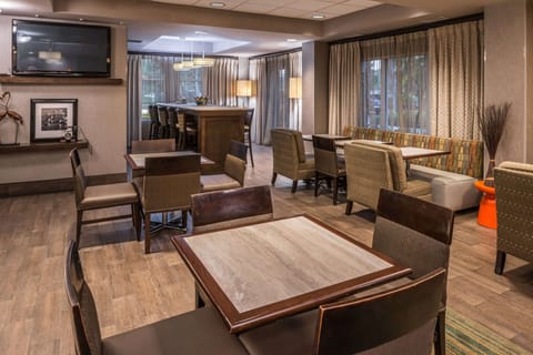 Free daily on-the-go breakfast