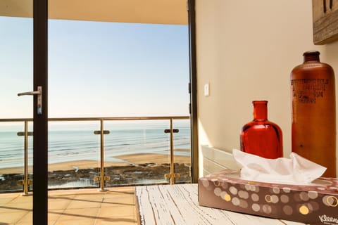 Watch the waves roll in