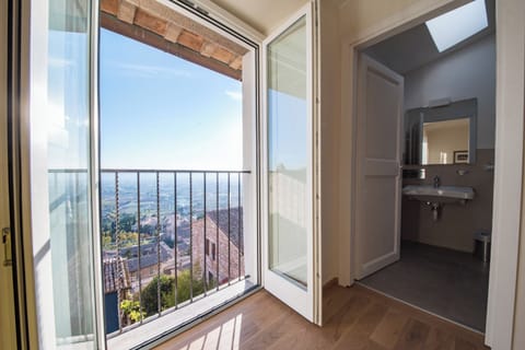 Premium bedding, minibar, in-room safe, individually decorated