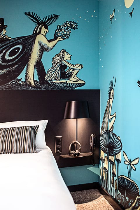 Standard Room, 2 Twin Beds | In-room safe, soundproofing, iron/ironing board, free WiFi