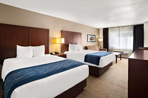 Suite, Multiple Beds | Pillowtop beds, desk, blackout drapes, iron/ironing board