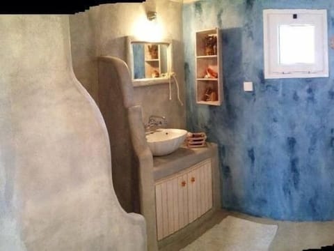 Deluxe Villa, Ensuite, Sea View (Beach Front) | Bathroom