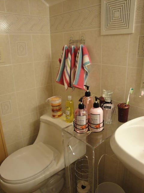 Villa, 5 Bedrooms | Bathroom | Combined shower/tub, free toiletries, hair dryer, towels