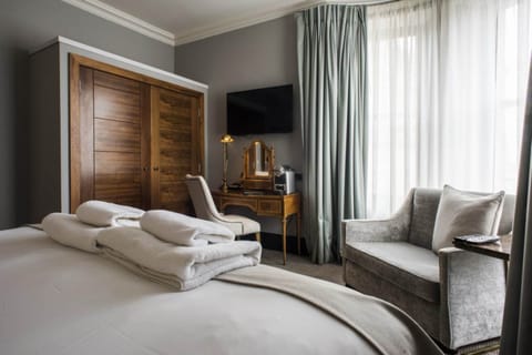 Deluxe Double Room | Premium bedding, memory foam beds, in-room safe, individually decorated