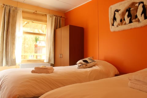 Standard Twin Room, 2 Twin Beds, Private Bathroom | Soundproofing, free WiFi, bed sheets