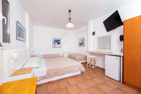 Family Quadruple Room, Sea View | In-room safe, iron/ironing board, free WiFi, bed sheets