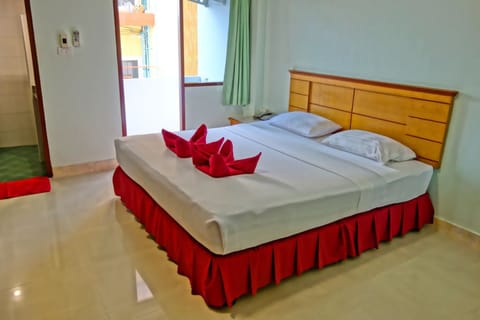 Standard Room | In-room safe, free WiFi, bed sheets