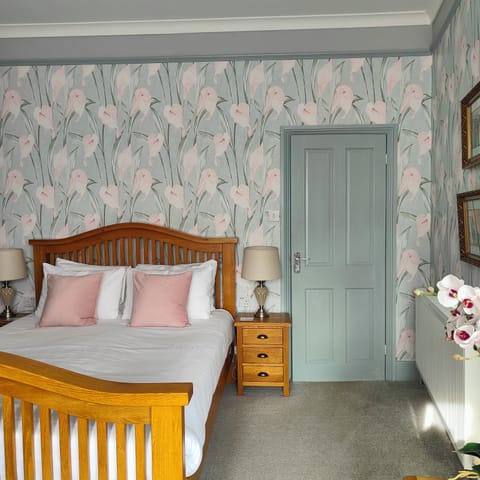 Classic Double Room, 1 King Bed | Individually decorated, individually furnished, free WiFi, bed sheets