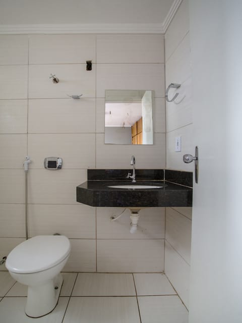 Double Room | Bathroom | Shower, towels