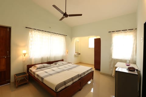 Twin Room with Balcony Upper Floor | In-room safe, desk, laptop workspace, soundproofing