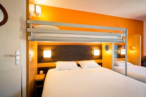 Standard Room, Multiple Beds | Premium bedding, Select Comfort beds, desk, soundproofing