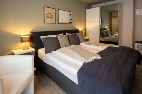 Comfort Double Room | Hypo-allergenic bedding, desk, soundproofing, free WiFi