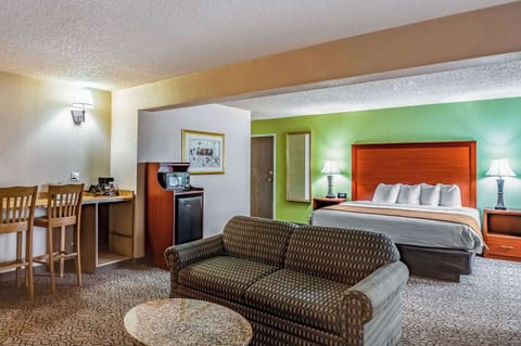 Desk, laptop workspace, iron/ironing board, WiFi