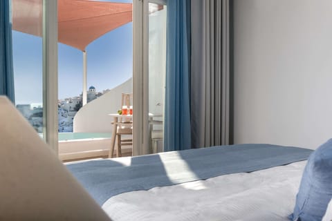 Sunset Villa Aristotelis | Egyptian cotton sheets, Tempur-Pedic beds, minibar, in-room safe