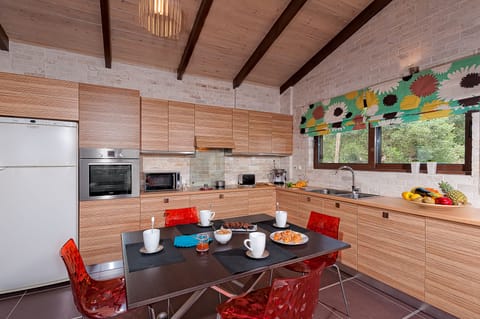 Guests can prepare their breakfast in a warm and friendly environment