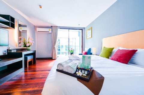 Deluxe Room | In-room safe, iron/ironing board, rollaway beds, free WiFi
