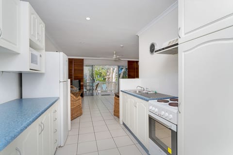 Second Floor Apartment | Private kitchen | Fridge, microwave, oven, stovetop