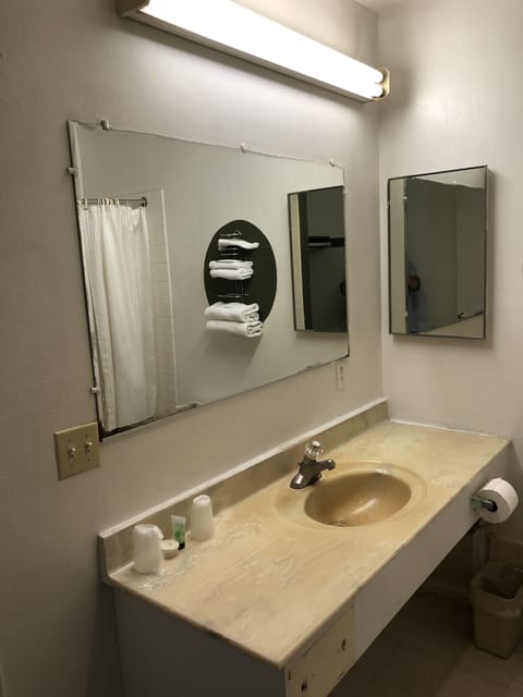 Basic Double Room, 2 Queen Beds | Bathroom | Combined shower/tub, free toiletries, towels