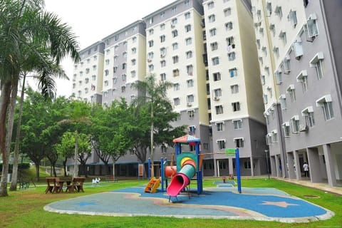 Children's play area - outdoor