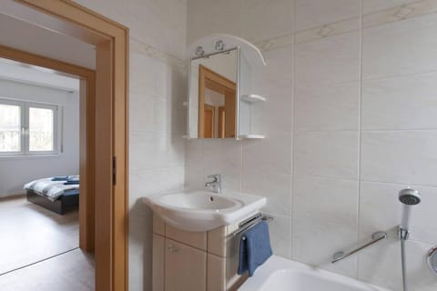 City Apartment, 2 Bedrooms, Non Smoking | Bathroom | Free toiletries, hair dryer, towels, soap