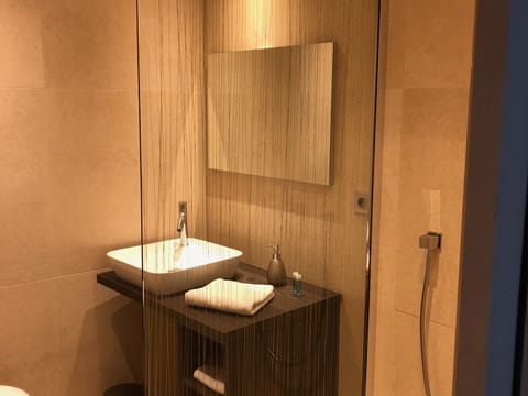 Comfort Single Room, Ensuite | Bathroom