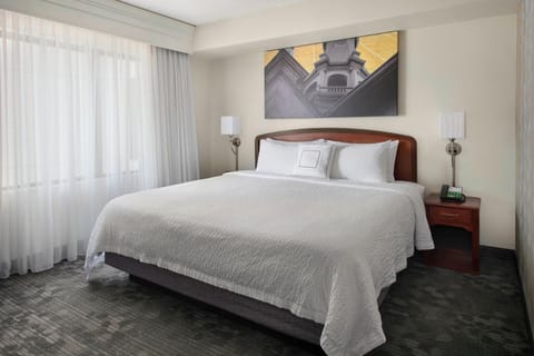 Premium bedding, in-room safe, individually furnished, desk