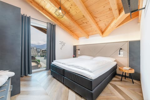 Deluxe Penthouse, 3 Bedrooms, Sauna | Premium bedding, in-room safe, desk, soundproofing