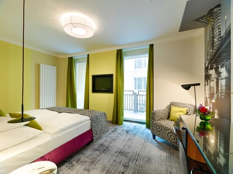 Comfort Double Room, 1 Double Bed, Balcony | Minibar, in-room safe, desk, soundproofing