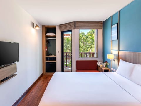 Superior Room, 1 Queen Bed | Exterior