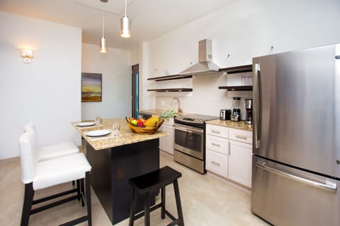 Condo, 1 Bedroom | Private kitchen | Fridge, microwave, oven, dishwasher