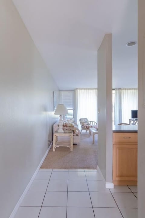 Condo, 1 Bedroom | Interior